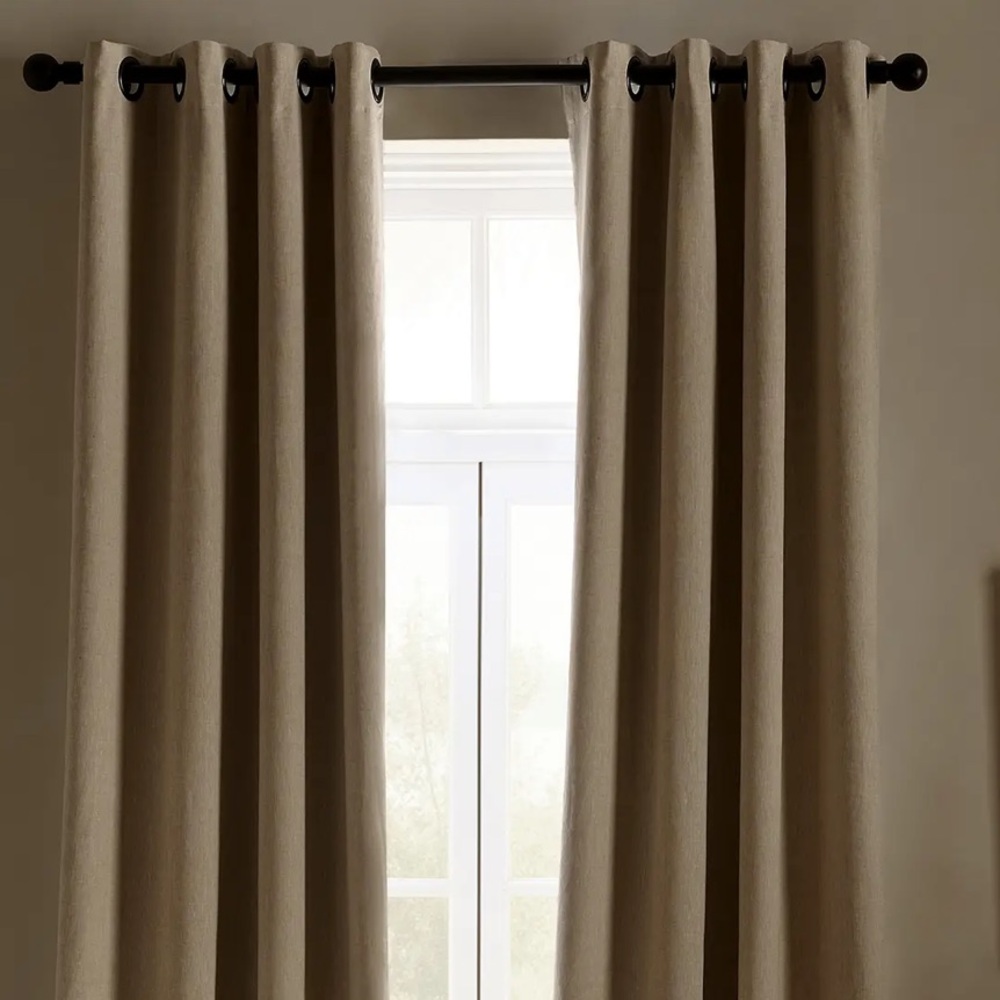 Quince linen 48X96 blackout grommet curtain. 1 panel  only . Flax color ?